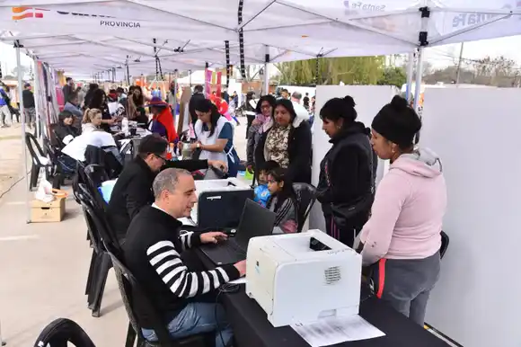 La provincia brinda asesoramiento a usuarios de todo Santa Fe para anotarse al RASE