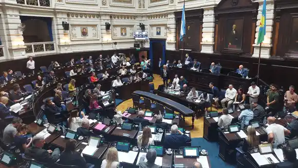 Si se "desdobla" se rompe: dirigentes de La Cámpora y del massismo unidos en un clamor "concurrente" contra Kicillof