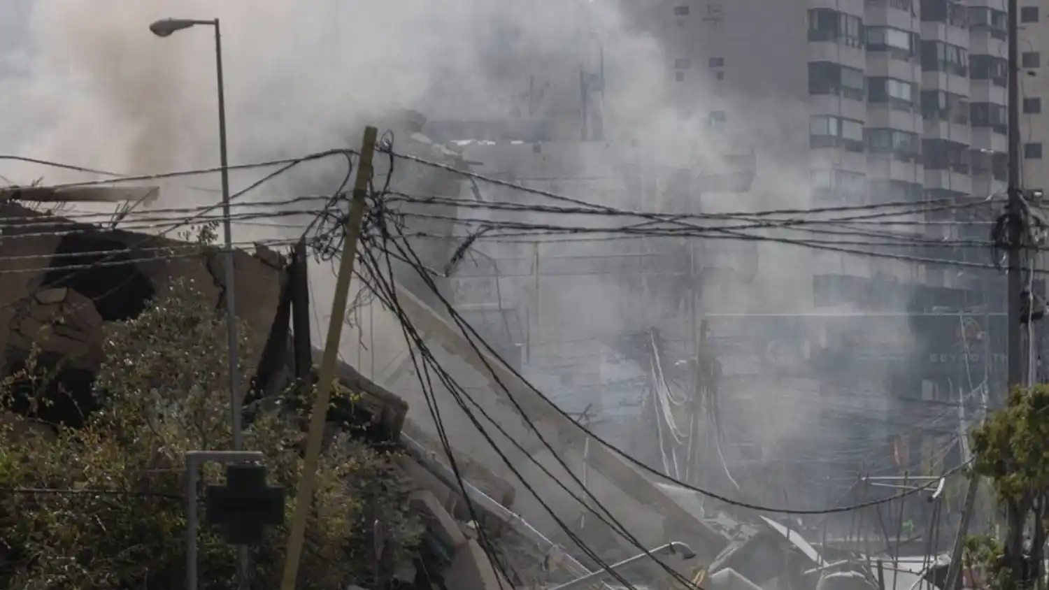 Edificio en Beirut, Líbano, alcanzado por un misil.