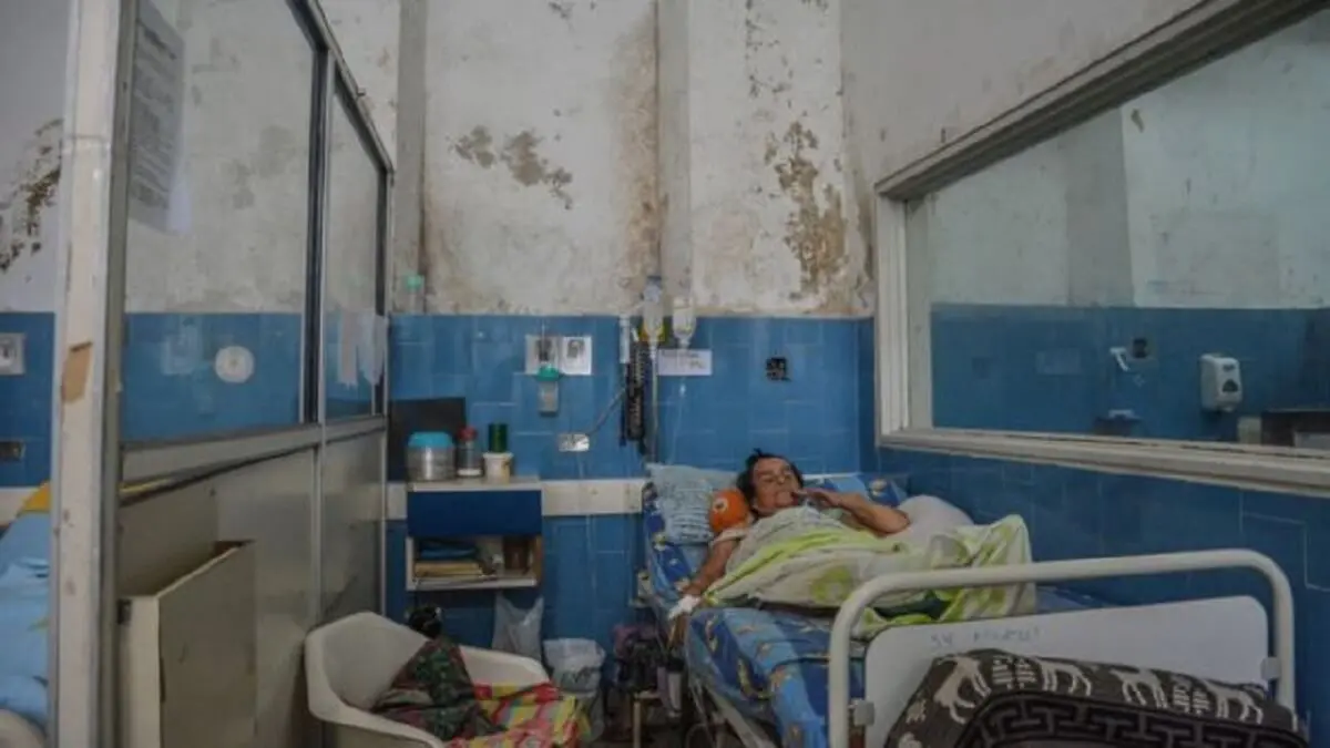«SERVICIOS de SALUD PÚBLICA MARGINAN más a la población»: FMV presentó plan de recuperación ante Edmundo González