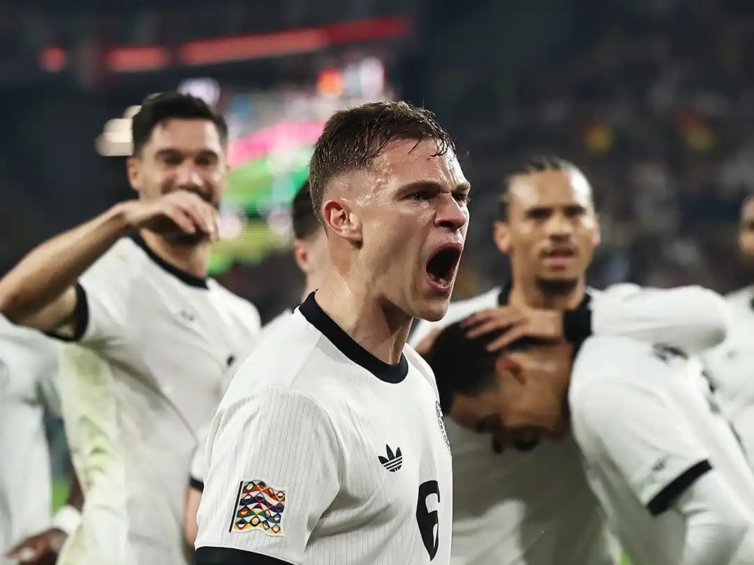 Joshua Kimmich festeja el primer gol alemán ante Italia.