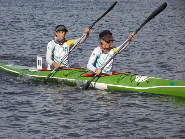 Los palistas de Regatas sumaron dos medallas doradas en el Argentino