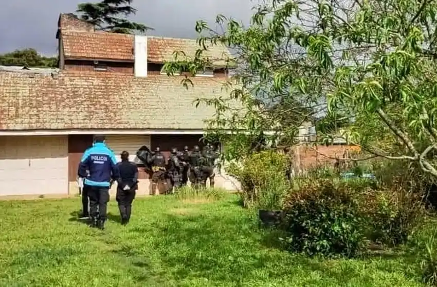 Hipotecados y alterados: se resistieron con armas al ser desalojados