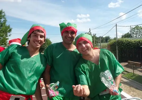 Por tercer año consecutivo, los duendes de Papá Noel organizan su recorrido 