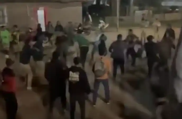 Video: Batalla campal en un partido de fútbol juvenil