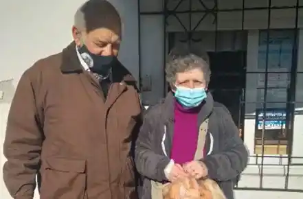 Eran compañeros de primaria y se reencontraron en la sala de oncología más de 60 años después