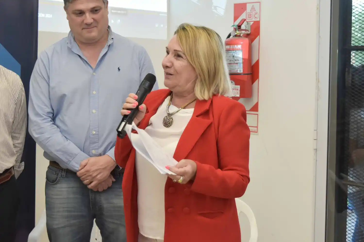 Se realizó la entrega y firma de más de 100 escrituras