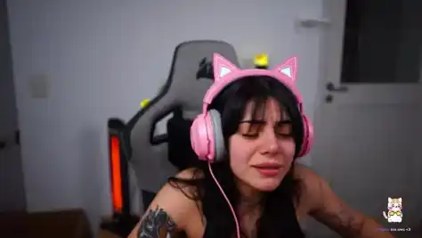 La streamer Milica sufrió el brutal robo de su celular y todo quedó grabado
