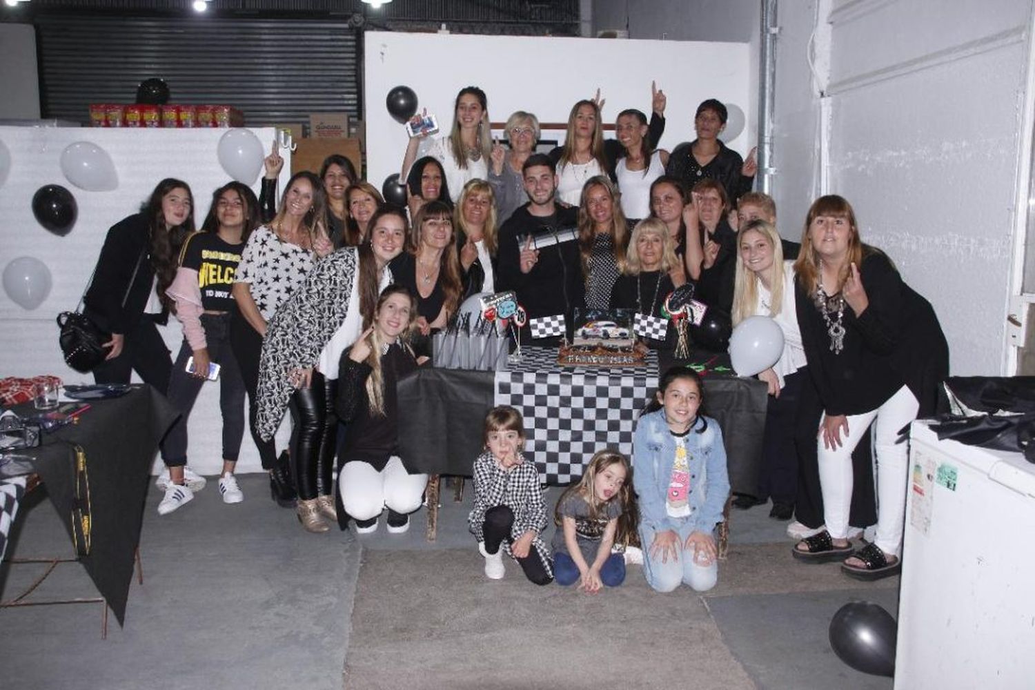 Franco Islas festejó con las Mujeres del 14