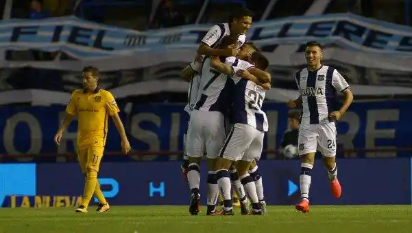 Talleres fue más eficaz en los penales y festejó en Mardel