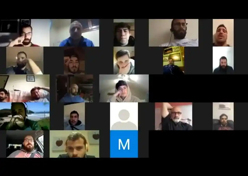 A través de una videollamada, Nacho Calles compartió su experiencia con un club español 