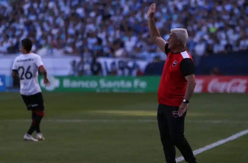 De Felippe se despidió de los leprosos y recibió muchas muestras de cariño