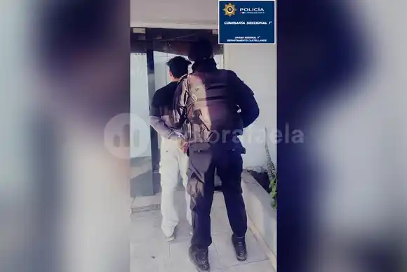 Amenazó a un joven con un destornillador y le robó la mochila