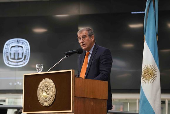 Fernando Rivara: “Más trabajo y menos relato”