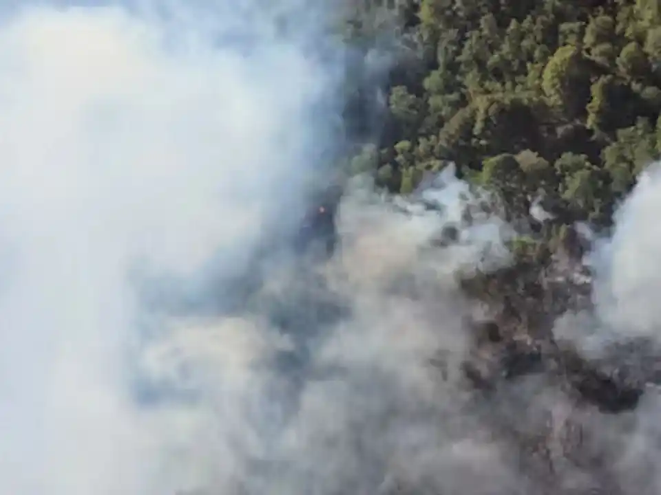 Incendio en Epuyén: se consumieron 2.300 hectáreas e investigan si el fuego fue intencional