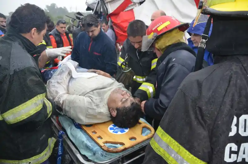 Fatal accidente en Ruta 9: Un muerto y un herido grave