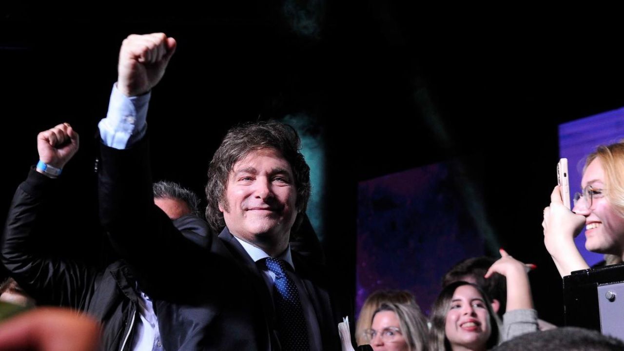 Milei obtuvo una sorprendente victoria, JxC quedó segundo y UxP tercero