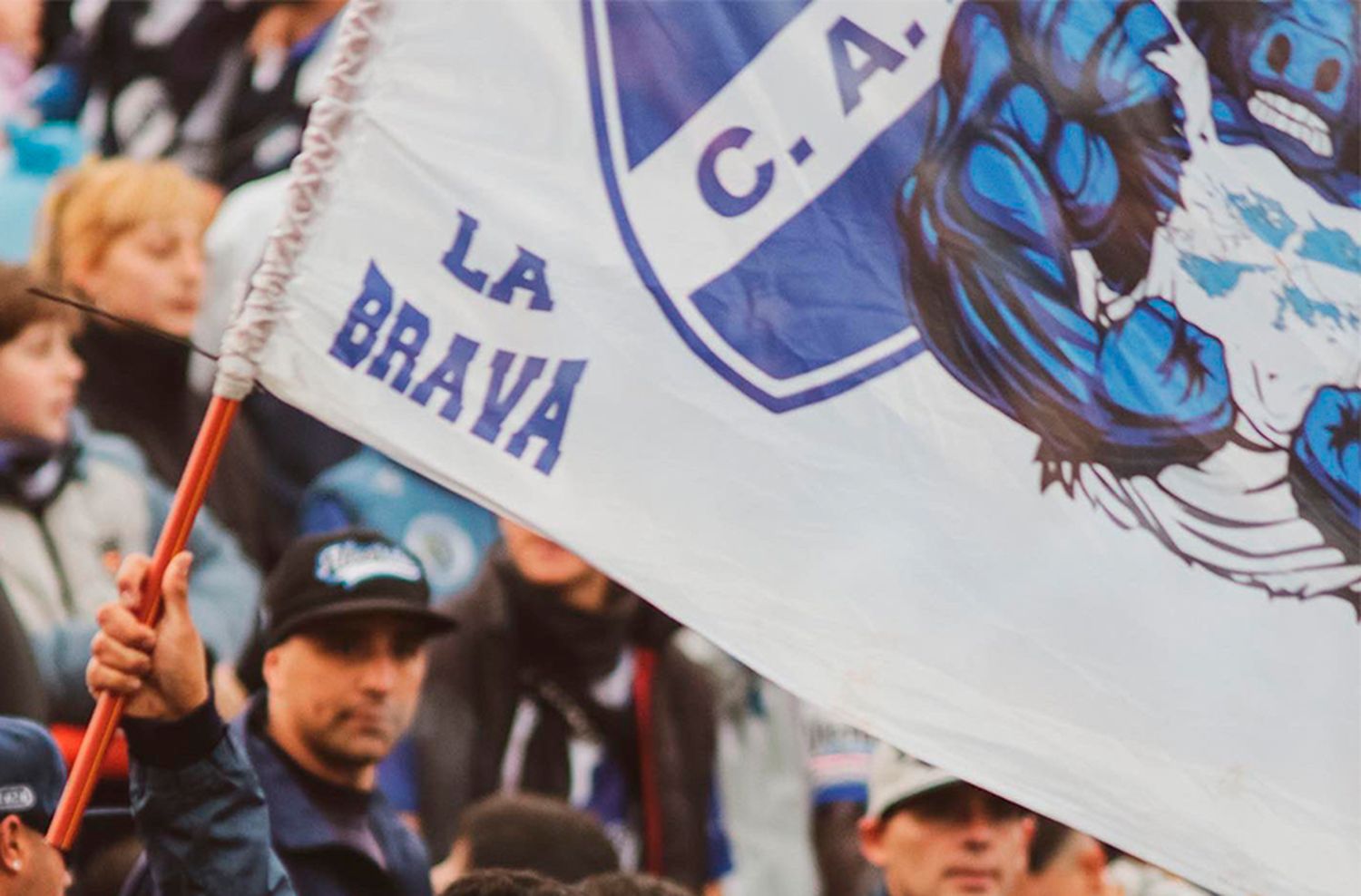 Alvarado debuta en la Primera Nacional con dieciocho refuerzos