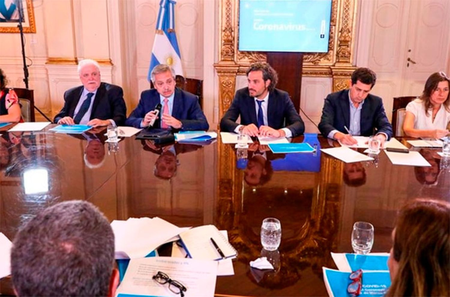 El gobierno anunció que destinará $1.700 millones para combatir el coronavirus