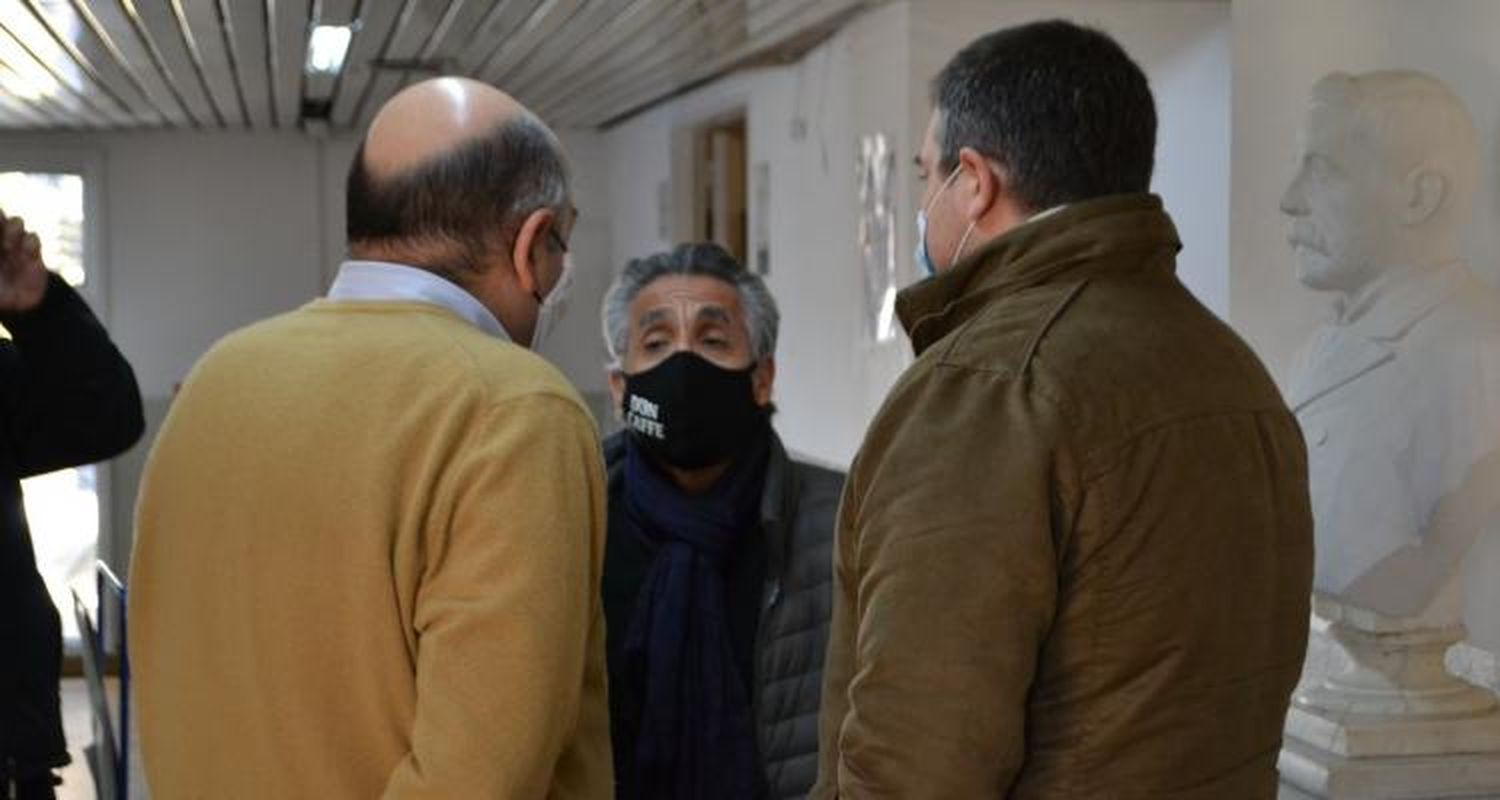 Coronavirus: los dos pacientes positivos “evolucionan bien” y se esperan los resultados de las últimas muestras enviadas