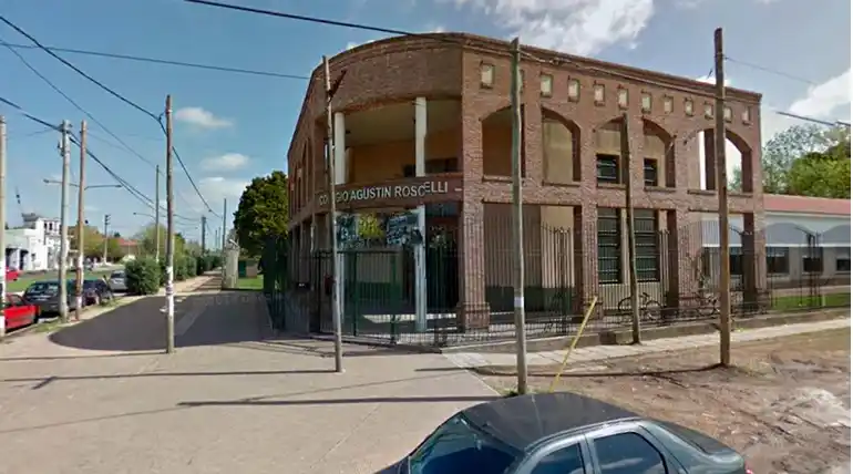 La Educación complicada. Madres y alumnas a los golpes