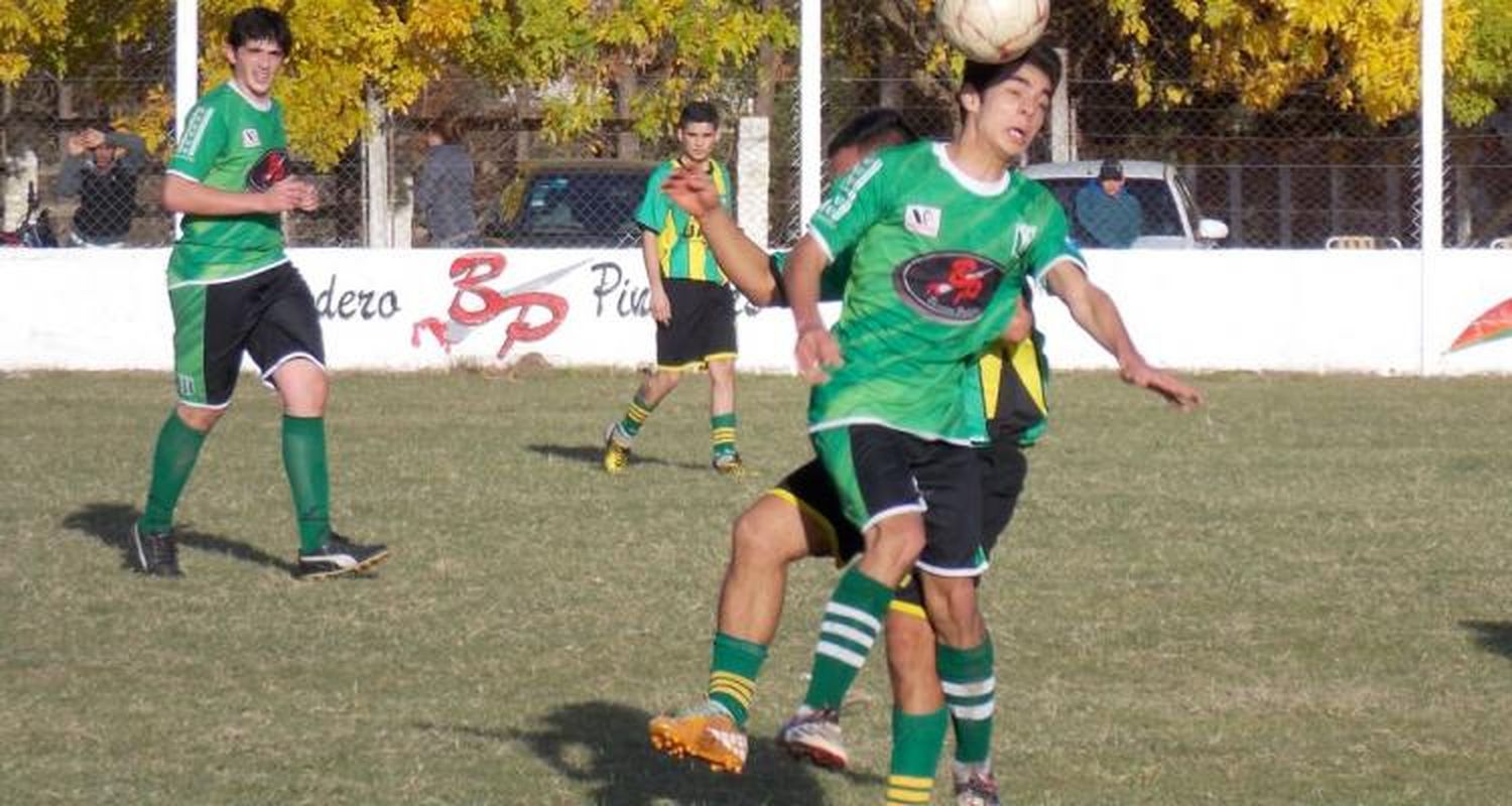 La Esperanza y Paraná ganaron y lideran el Apertura