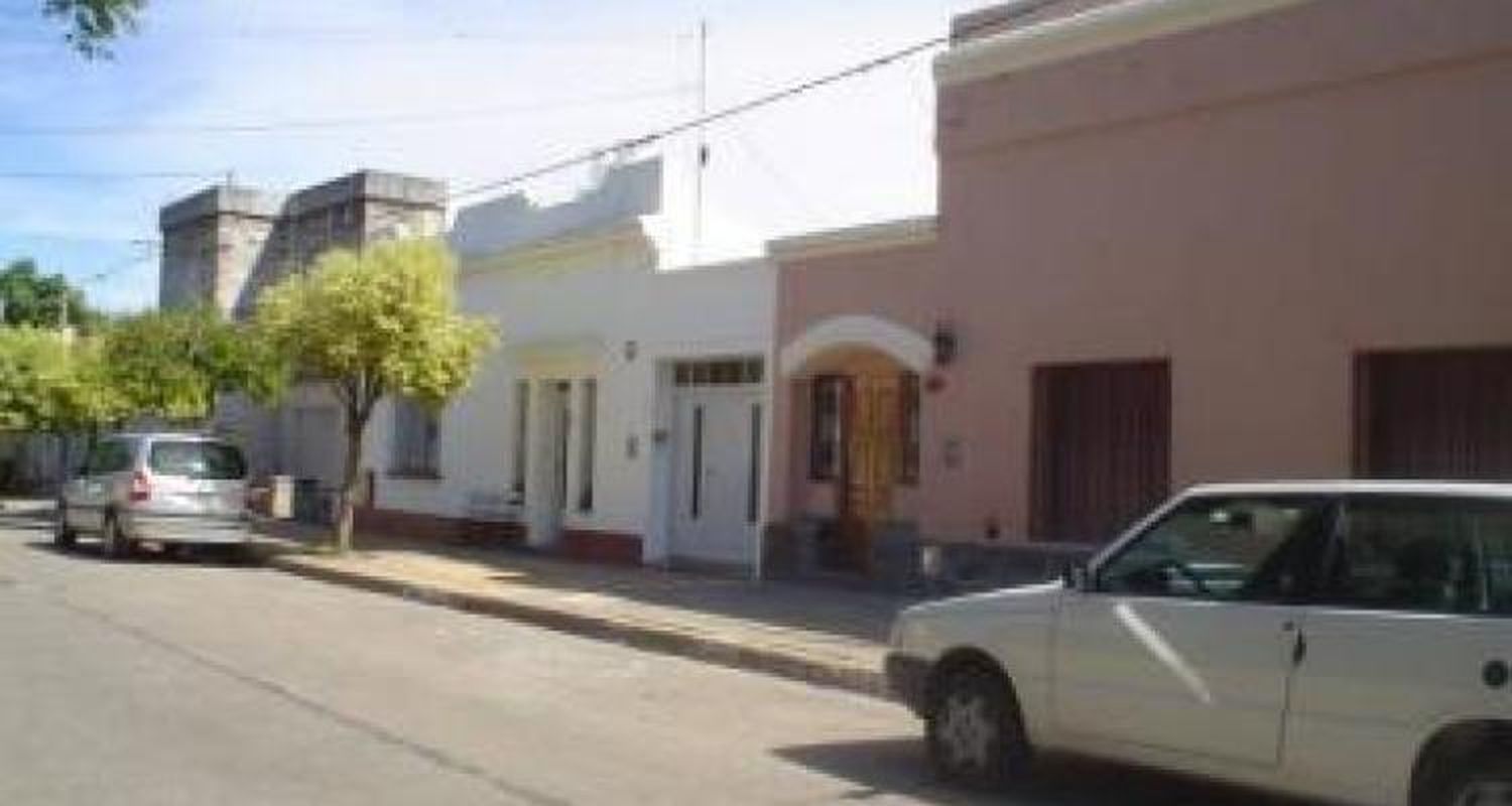 Robaron un auto VW Polo y no hay rastros