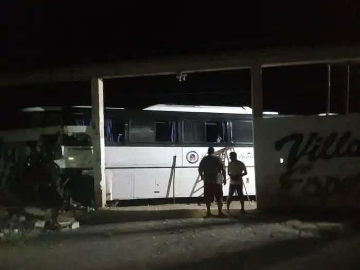 Los paramédicos ofrecieron información sobre el traslado de los heridos. 