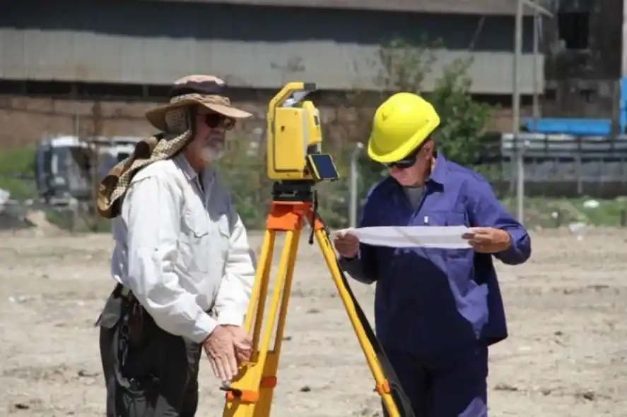 Ya iniciaron las obras para las 141viviendas