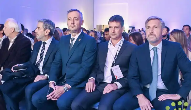 Hein participó del Foro Anual del Consejo Empresario