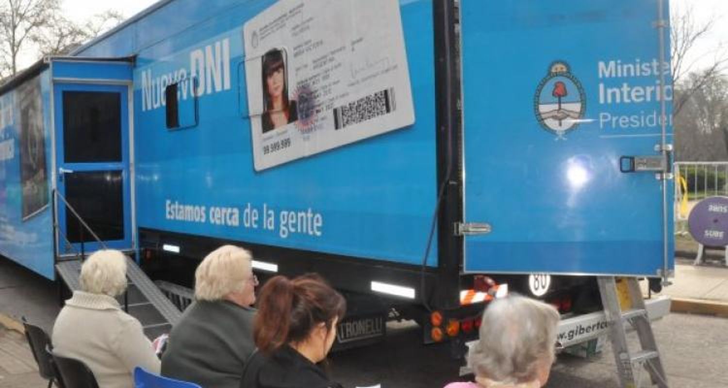 DNI: Ante la demanda de los vecinos, sumaron un día al operativo
