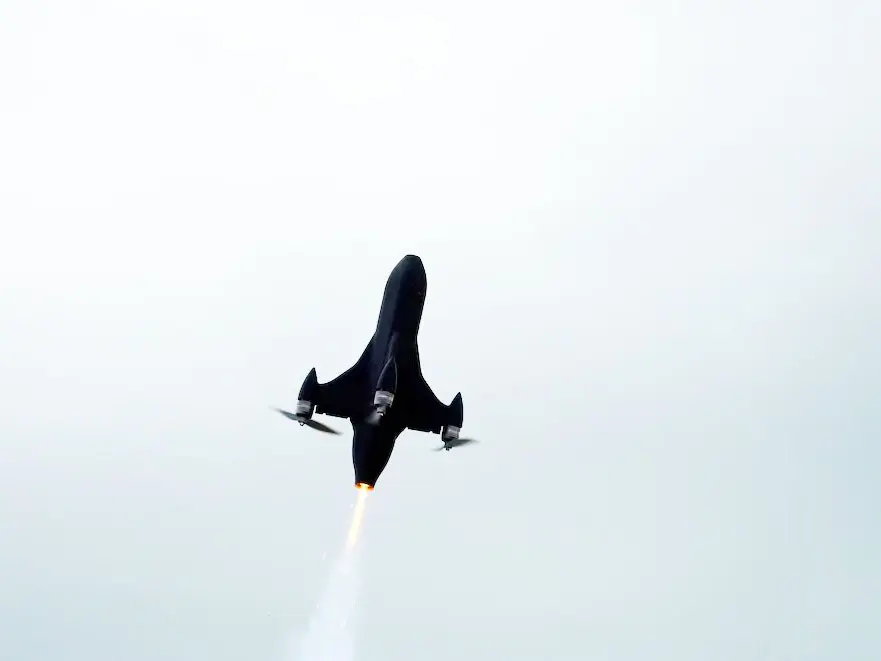 Ucrania lanzó ataques con drones y misiles en instalaciones clave de varias regiones de Rusia y Crimea