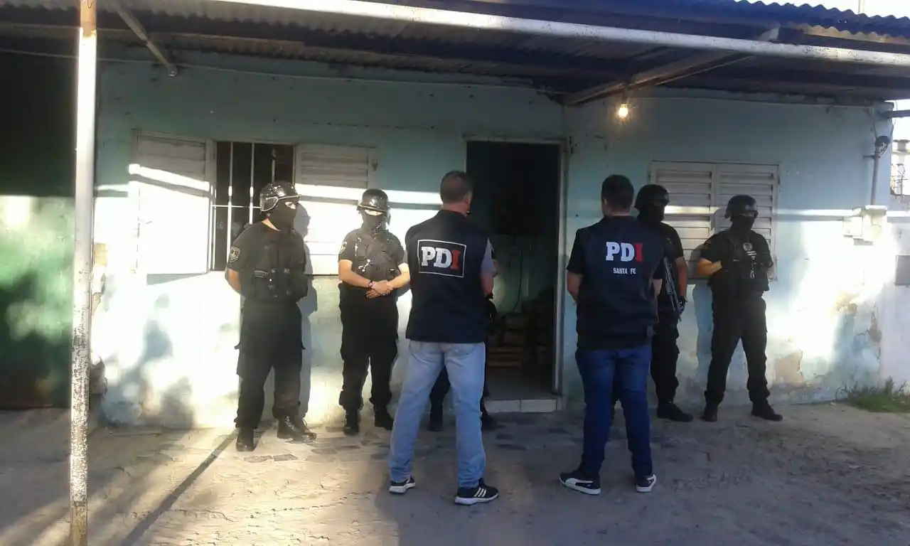 Dos detenidos por robos reiterados en barrio Barranquitas