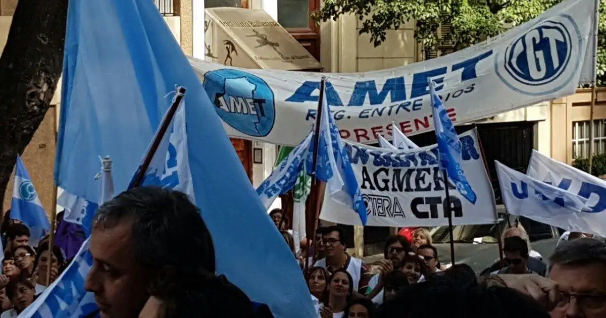 Docentes de AMET se sumaron al paro virtual hasta el jueves
