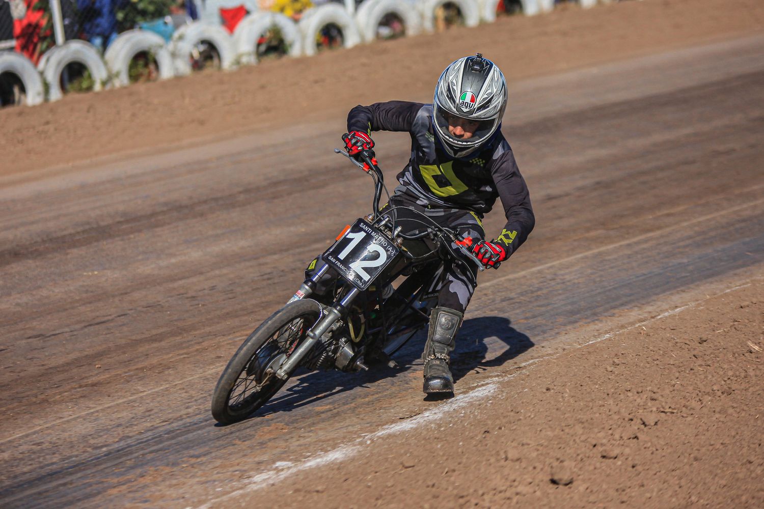 Cabe destacar que Mattio se consagró campeón en 2023 en la categoría 50cc Escuela del C.A.M. Promocional y junto a su familia, decidió dar el salto a 110cc.