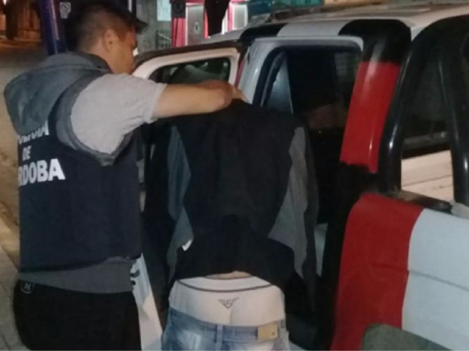 En Villa María, detuvieron a 3 jóvenes que quisieron matar a otro a escopetazos