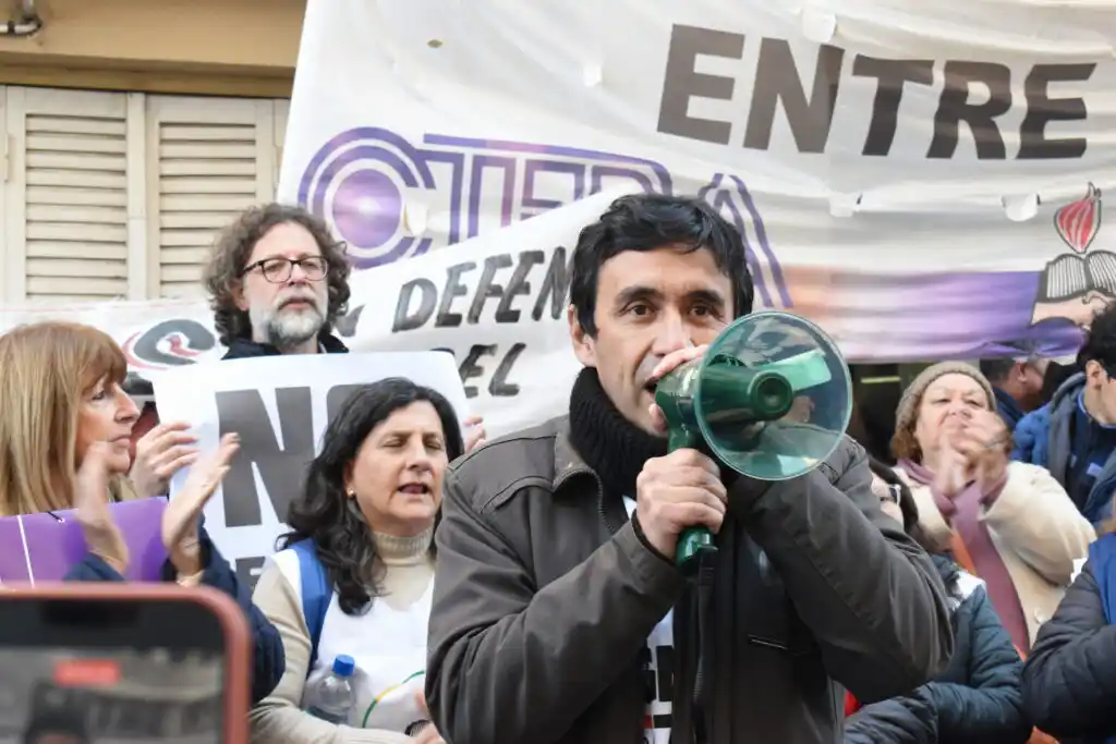 Agmer convocó a un paro docente en Entre Ríos en rechazo a políticas del Gobierno y en defensa de la Caja de Jubilaciones