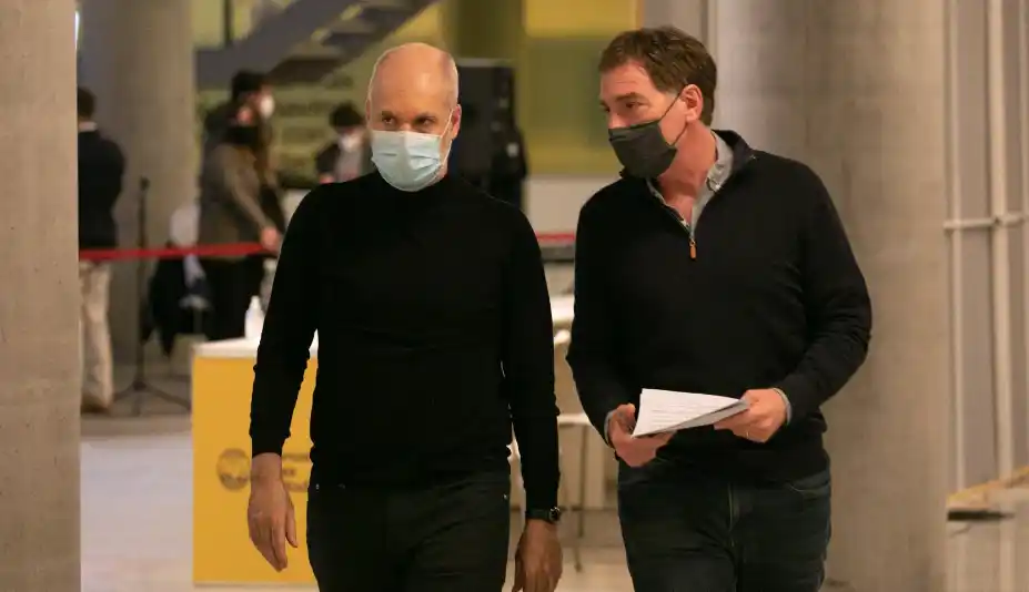 Coronavirus en la Ciudad: Presencialidad para más actividades profesionales y reabren 15 estaciones de subte