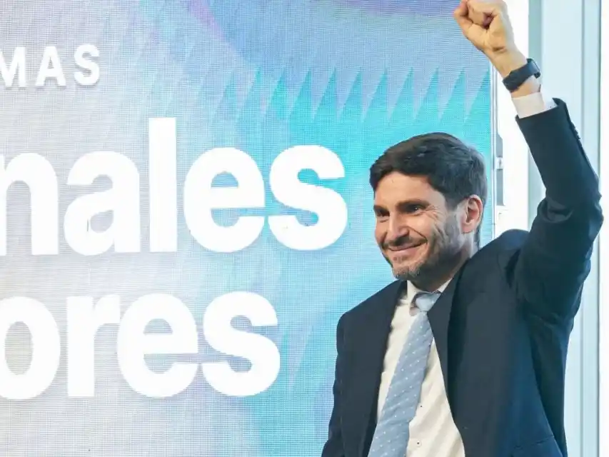 El gobernador Pullaro será un miembro más de la Convención Reformadora.