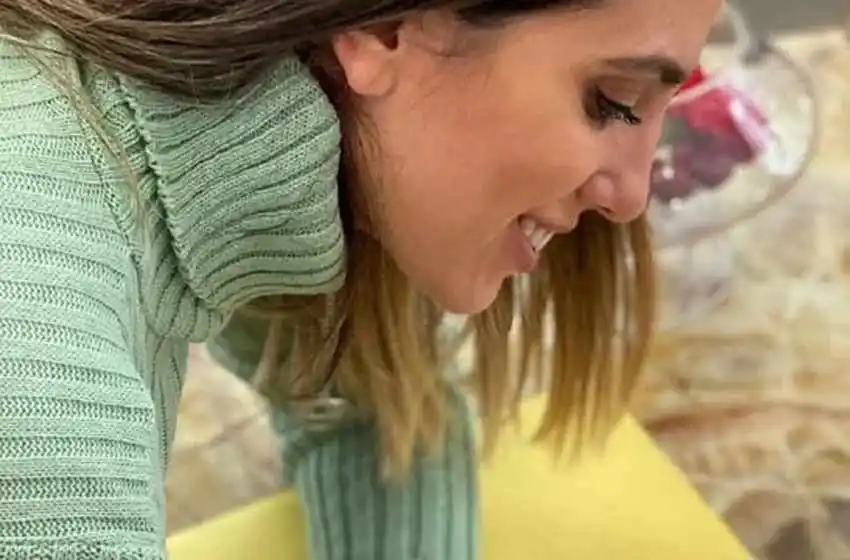 Cinthia Fernández firmó su precandidatura a diputada: «Espero que ustedes me acompañen»