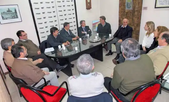 Firmat ampliará la red de agua y cloacas