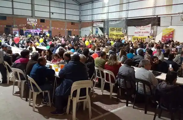 Melchiori juntó a más de mil personas en un acto en Black River 
