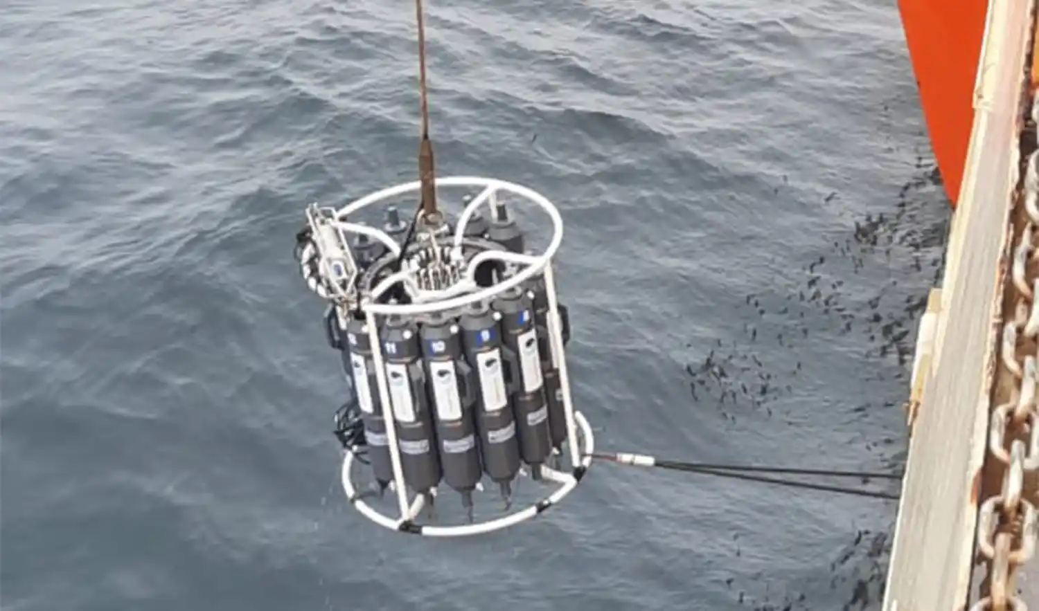 ¿Qué hace un buque científico de la Armada frente a la costa de Necochea?