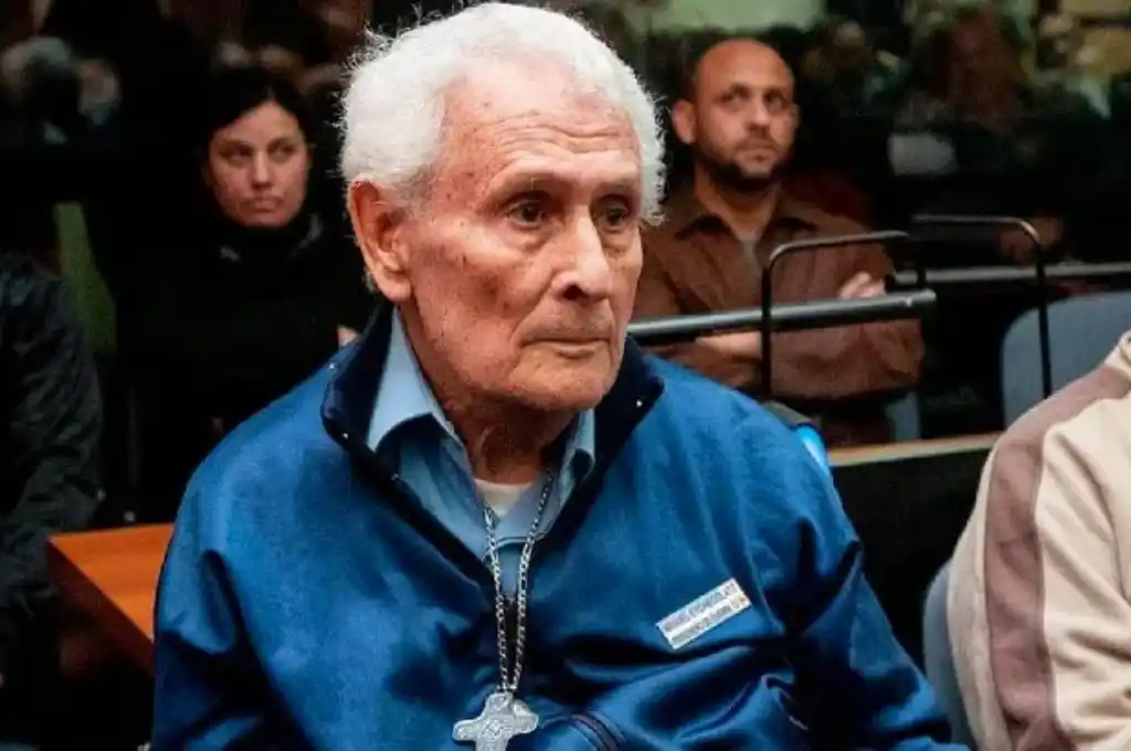Murió el represor Miguel Etchecolatz a los 93 años