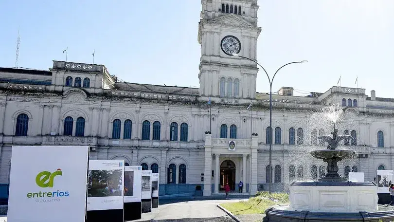 Se abonará el medio aguinaldo a trabajadores activos y jubilados de la administración pública