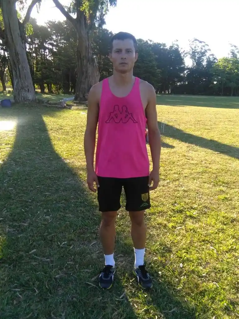 Un delantero paraguayo, a prueba en Santamarina