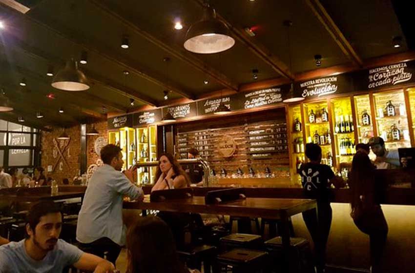 También ordenó la creación de un plan de pagos especial para el sector hotelero gastronómico, de al menos 48 cuotas, con una tasa reducida y realista.