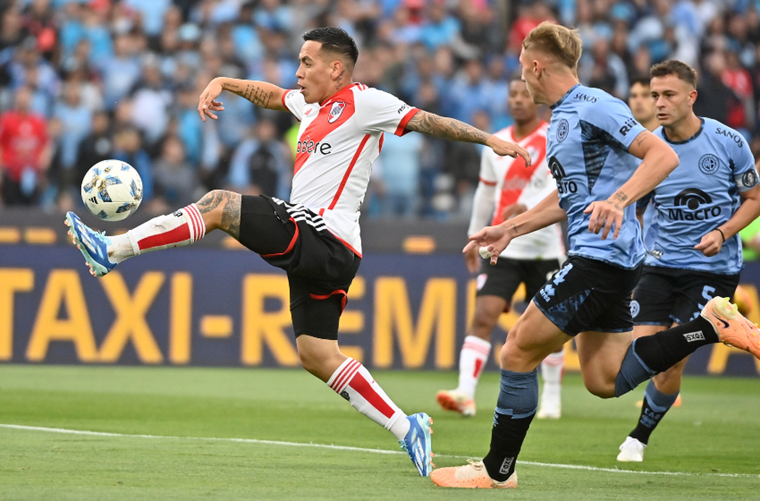 River golpeó a Belgrano en el final y espera en semis por Central