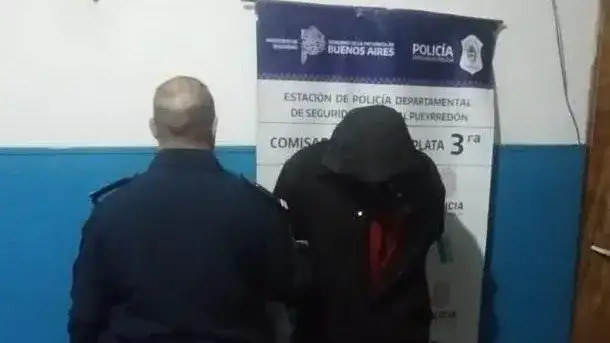 Intentó robar herramientas de un auto en la zona sur y fue detenido luego de una persecusión