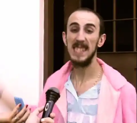Dubmash es furor y "el loco Denis" la rompe imitando a Luisa Albinoni